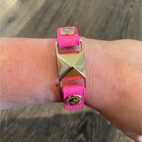 BCBG Neon pink Faux Leather Bracelet w/ Gold Pyramid - Picture 1 of 4